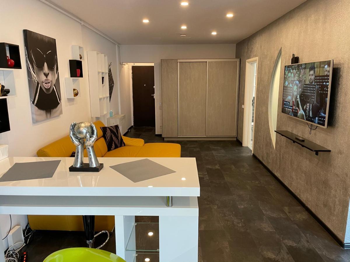 Fancy Westpark 2 Residence Lakeview W7 布加勒斯特 外观 照片